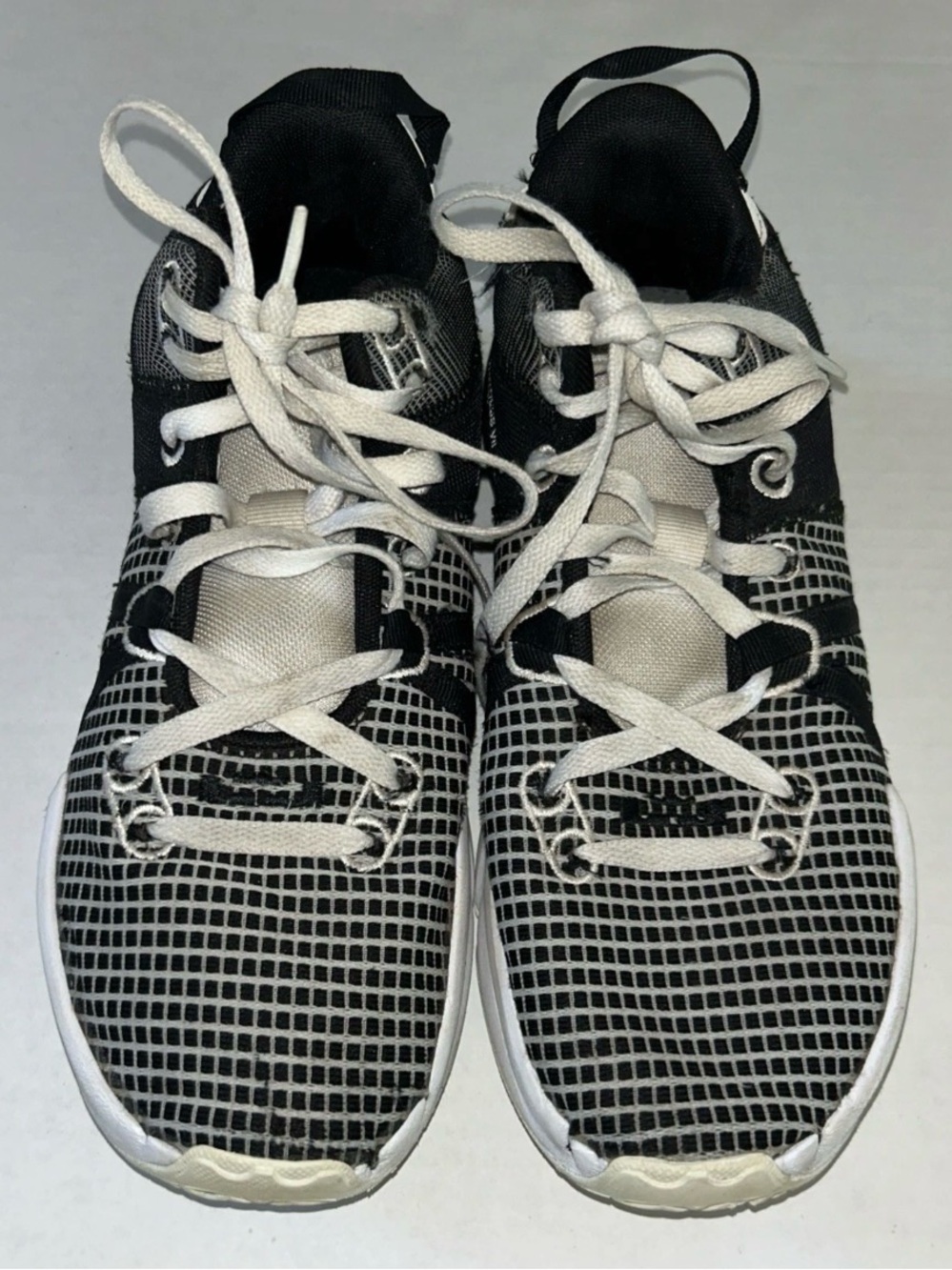 Nike LeBron Witness 7 Mens 9.5 Black White Basketball Shoes Sneakers DM1123-100